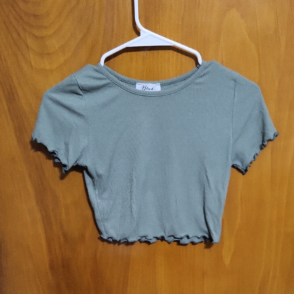 Womens Crop Top Size Medium - Picture 1 of 5